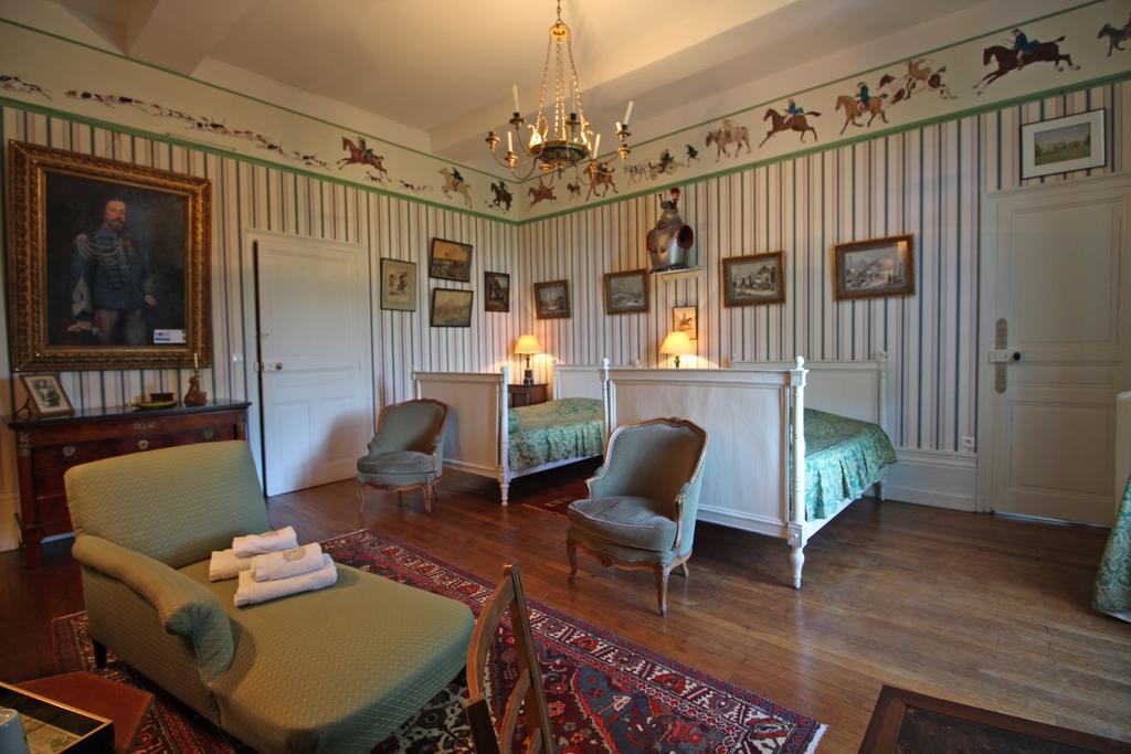 Isle Chateau De La Chabroulie מראה חיצוני תמונה